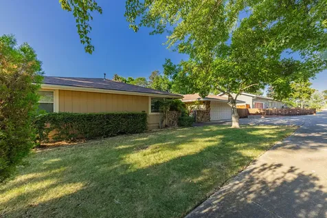 2353 Brentwood Street Medford OR 97504