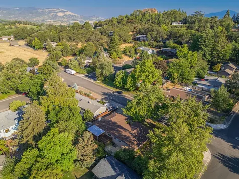 2353 Brentwood Street Medford OR 97504