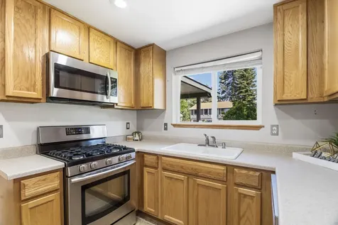 1630 NE Cackler Lane Bend OR 97701