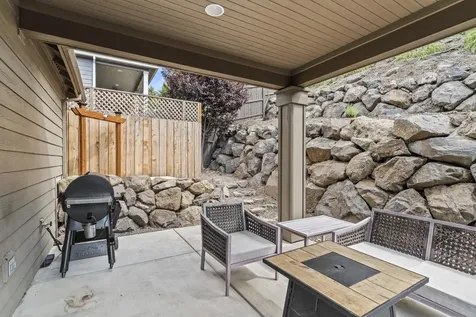 1633 Palermo Street Medford OR 97504