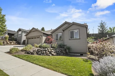 1633 Palermo Street Medford OR 97504