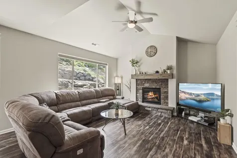 1633 Palermo Street Medford OR 97504