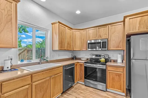 2627 Parkwood Village Lane Central Point OR 97502