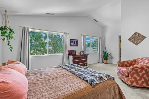 2627 Parkwood Village Lane Central Point OR 97502
