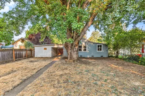 213 Portland Avenue Medford OR 97504