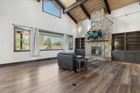 60121 Sweetgrass Lane Bend OR 97702
