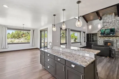 60121 Sweetgrass Lane Bend OR 97702