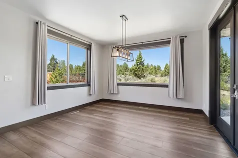 60121 Sweetgrass Lane Bend OR 97702