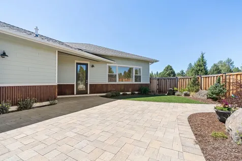 60121 Sweetgrass Lane Bend OR 97702