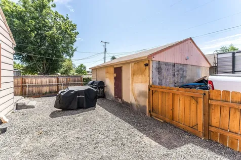 208 SE Garner Street Prineville OR 97754