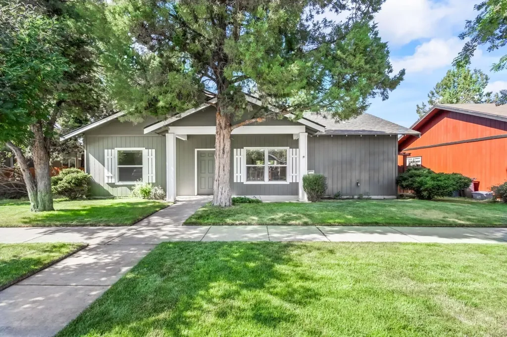 61185 Larkspur Loop Bend OR 97702