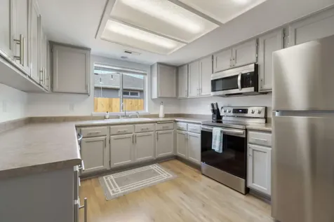 8094 Penny Lane White City OR 97503