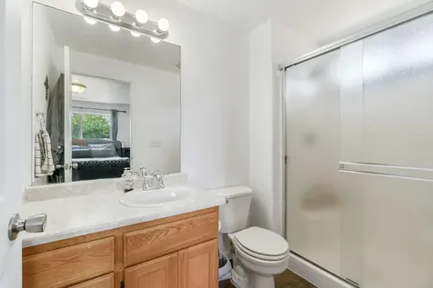 8094 Penny Lane White City OR 97503
