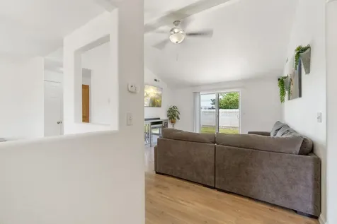 8094 Penny Lane White City OR 97503