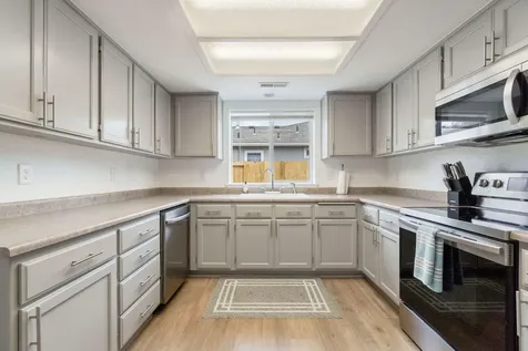 8094 Penny Lane White City OR 97503