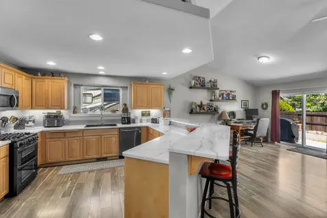 1955 NW Maple Place Redmond OR 97756