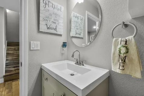 1955 NW Maple Place Redmond OR 97756