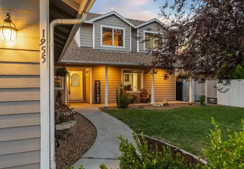 1955 NW Maple Place Redmond OR 97756