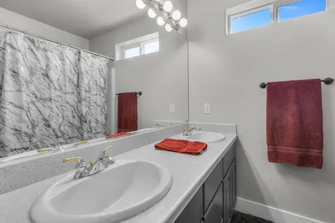1955 NW Maple Place Redmond OR 97756