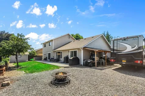 1955 NW Maple Place Redmond OR 97756