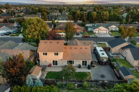 1955 NW Maple Place Redmond OR 97756