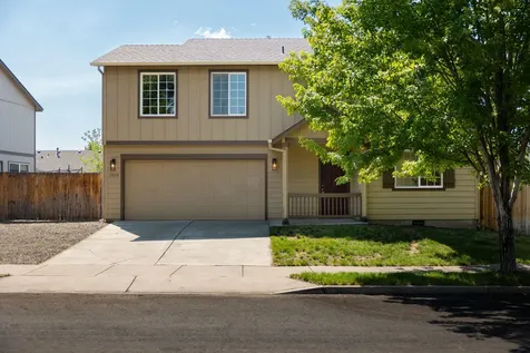 3020 SW Deschutes Drive Redmond OR 97756