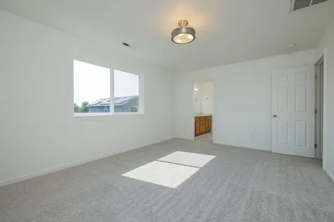 3020 SW Deschutes Drive Redmond OR 97756