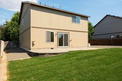 3020 SW Deschutes Drive Redmond OR 97756