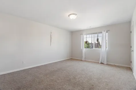 20595 SE Cameron Avenue Bend OR 97702