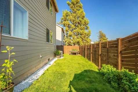 20595 SE Cameron Avenue Bend OR 97702