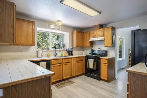 3178 NE Manchester Avenue Bend OR 97701