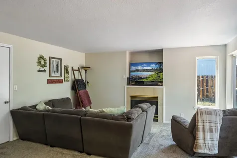 3178 NE Manchester Avenue Bend OR 97701