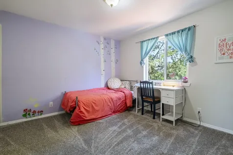 3178 NE Manchester Avenue Bend OR 97701