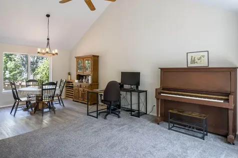 3178 NE Manchester Avenue Bend OR 97701