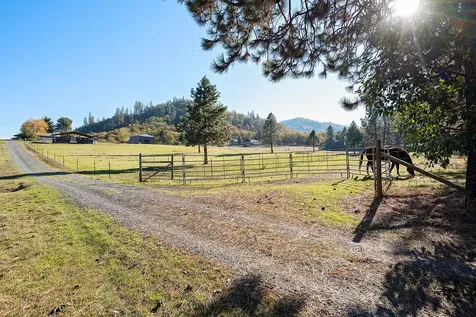 5388 Kane Creek Road Central Point OR 97502