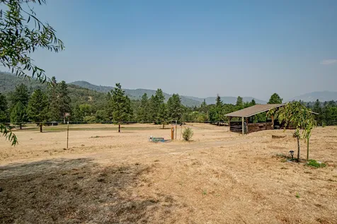 5388 Kane Creek Road Central Point OR 97502