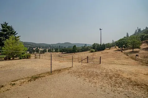 5388 Kane Creek Road Central Point OR 97502