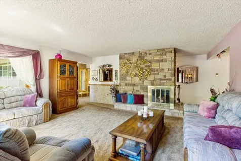 660 Catalpa Drive Grants Pass OR 97526