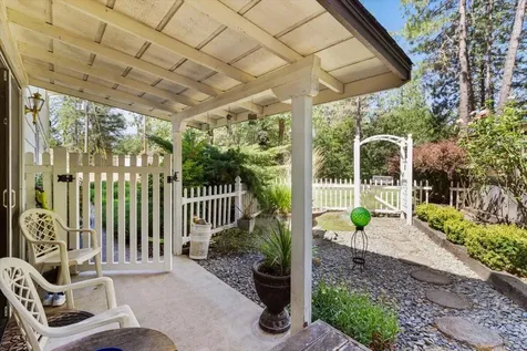 660 Catalpa Drive Grants Pass OR 97526