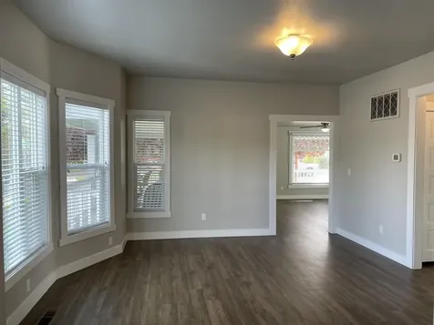 402 Newtown Street Medford OR 97501