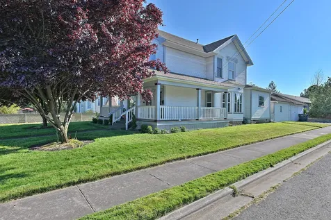 402 Newtown Street Medford OR 97501