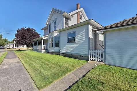 402 Newtown Street Medford OR 97501