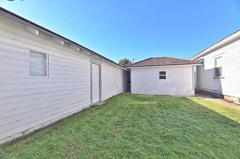 402 Newtown Street Medford OR 97501