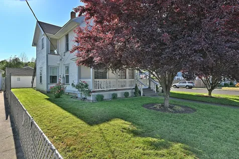 402 Newtown Street Medford OR 97501