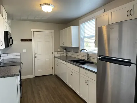402 Newtown Street Medford OR 97501