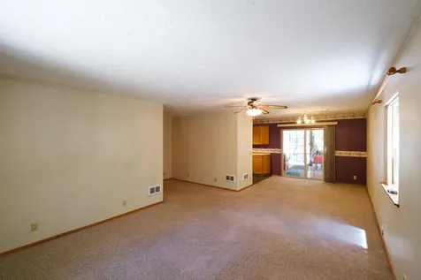 14838 Curlleaf La Pine OR 97739