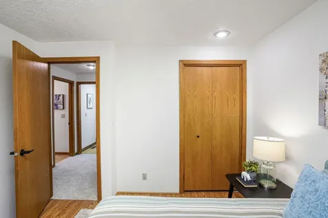 4928 Indiana Avenue NE Salem OR 97305