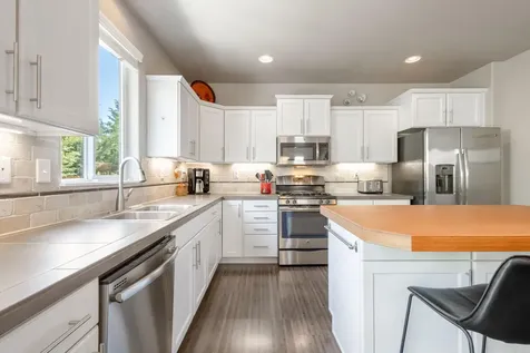 604 SE Glengarry Place Bend OR 97702