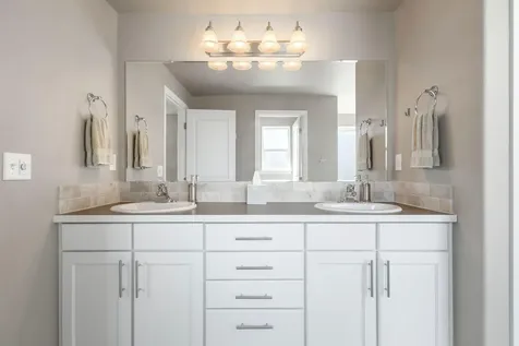 604 SE Glengarry Place Bend OR 97702