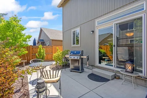 604 SE Glengarry Place Bend OR 97702